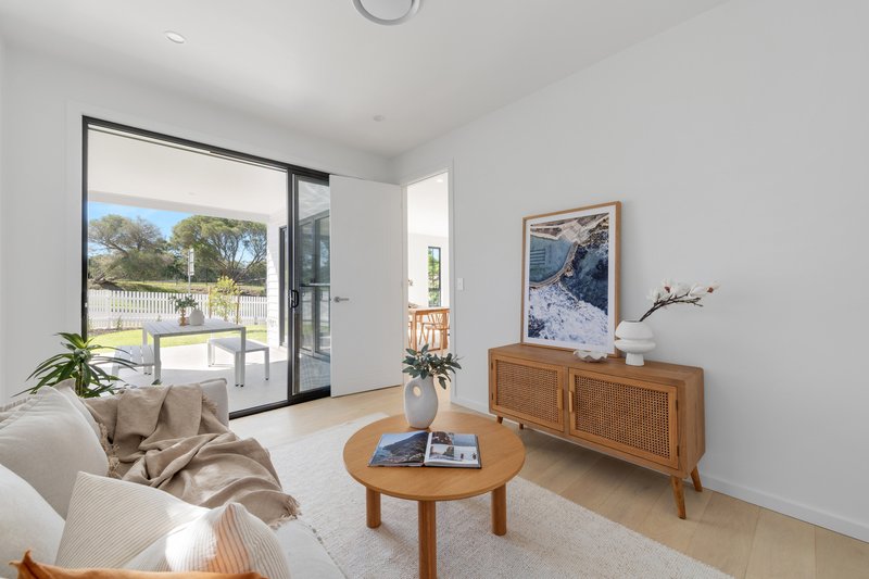 Photo - 108 Jacaranda Avenue, Figtree NSW 2525 - Image 5