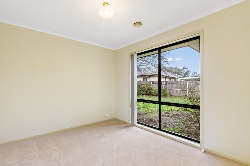 Photo - 108 Kelleway Avenue, Nicholls ACT 2913 - Image 10