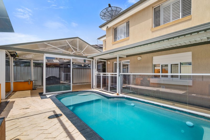 Photo - 108 Kendall Drive, Casula NSW 2170 - Image 23