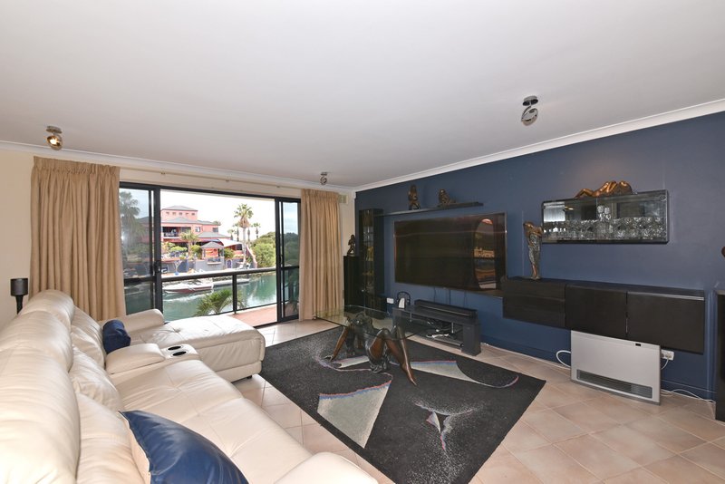 Photo - 10/8 Keys Close, Mindarie WA 6030 - Image 17