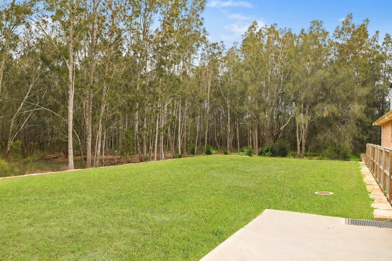 Photo - 108 Kincumber Crescent, Davistown NSW 2251 - Image 3