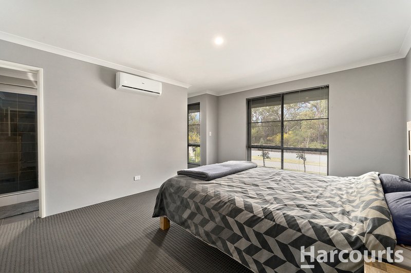 Photo - 108 Lakewood Parkway, Coodanup WA 6210 - Image 11