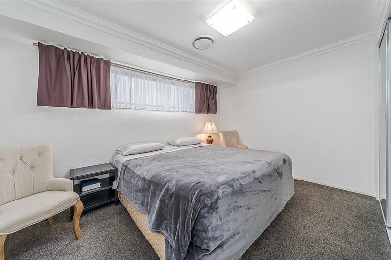 Photo - 108 Macksville Street, Carnes Hill NSW 2171 - Image 4