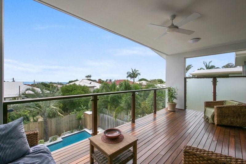 Photo - 108 Melville Terrace, Manly QLD 4179 - Image 4