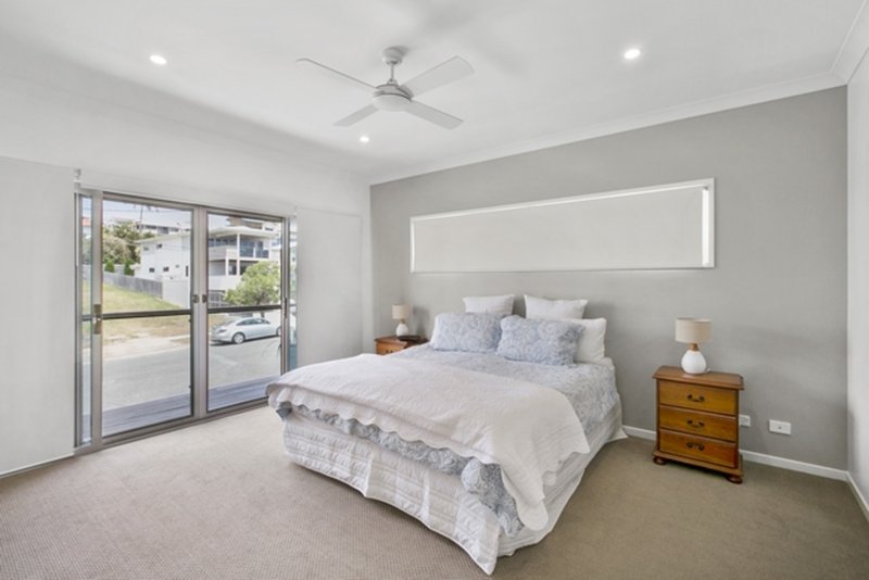 Photo - 108 Melville Terrace, Manly QLD 4179 - Image 8