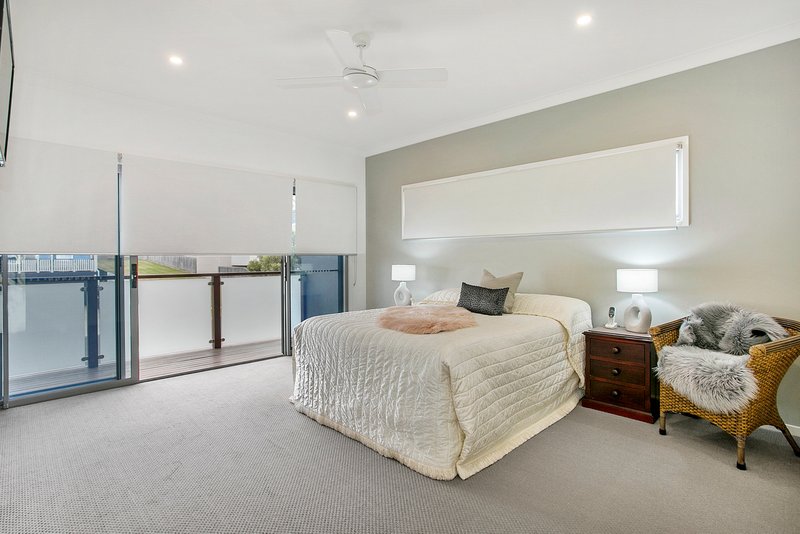 Photo - 108 Melville Terrace, Manly QLD 4179 - Image 7