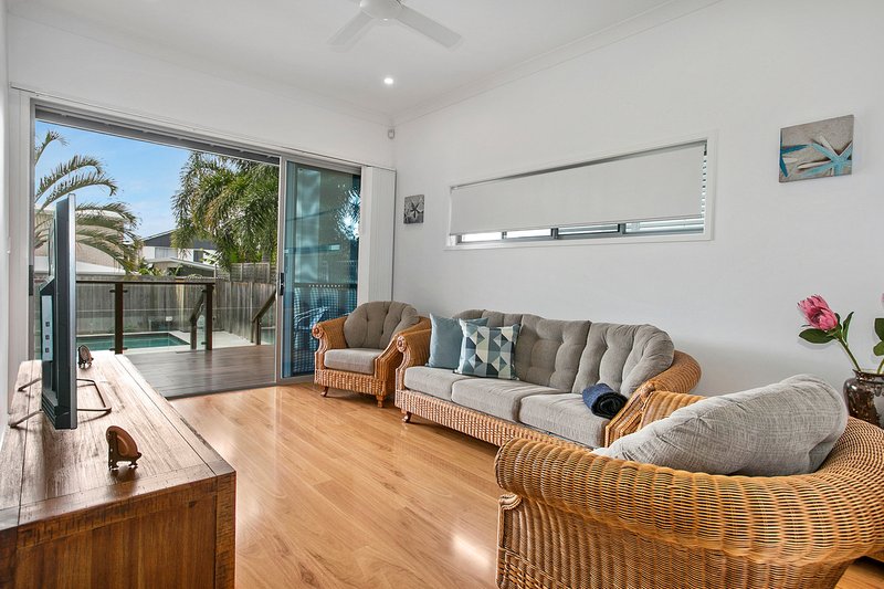 Photo - 108 Melville Terrace, Manly QLD 4179 - Image 15