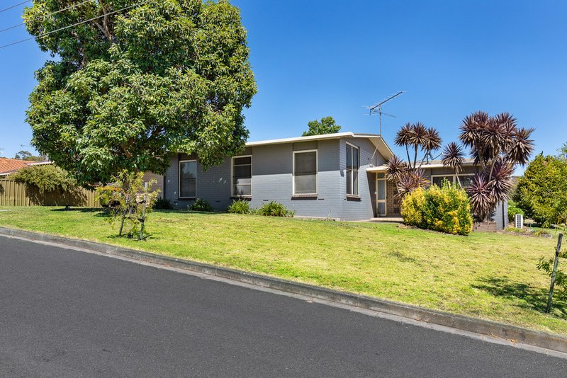 Photo - 108 North Terrace, Mount Gambier SA 5290 - Image 2