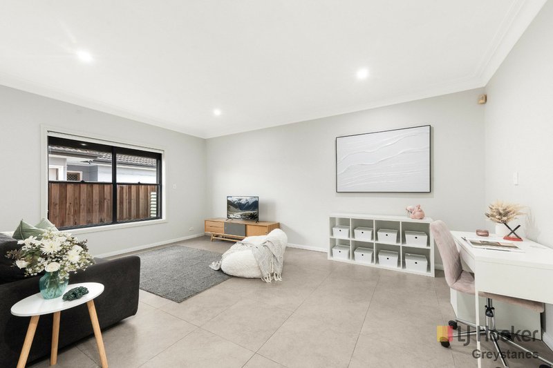 Photo - 108 Ringrose Avenue, Greystanes NSW 2145 - Image 6