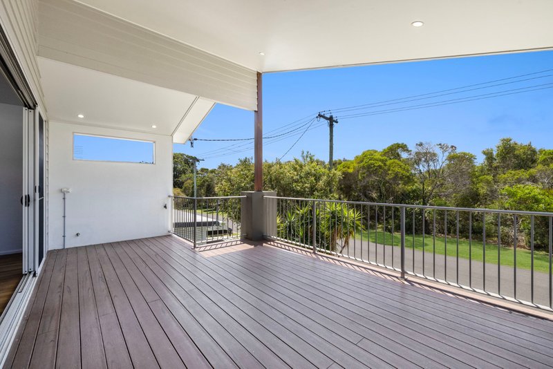 Photo - 108 Roderick Street, Moffat Beach QLD 4551 - Image 4