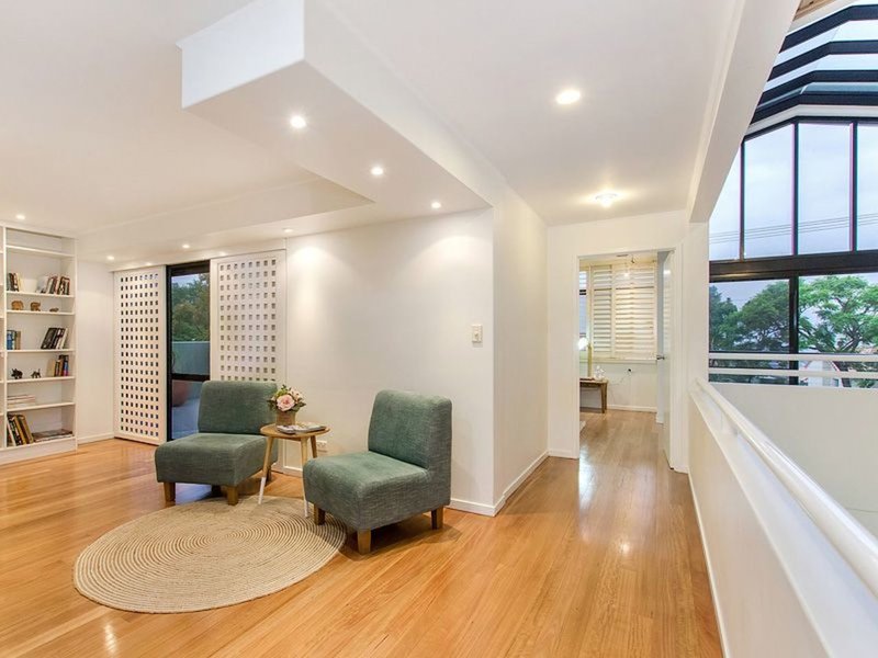 Photo - 108 Skyline Tce , Burleigh Heads QLD 4220 - Image 7