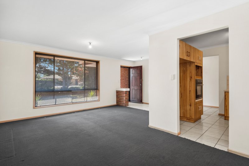 Photo - 108 Taylors Avenue, Morphett Vale SA 5162 - Image 2