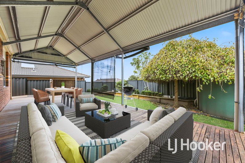 Photo - 108 Windermere Boulevard, Pakenham VIC 3810 - Image 3