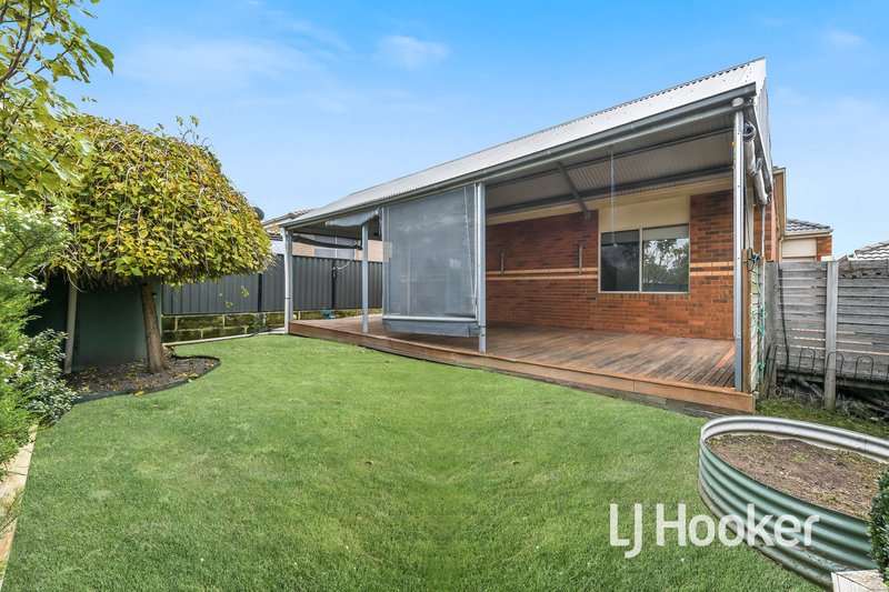 Photo - 108 Windermere Boulevard, Pakenham VIC 3810 - Image 12