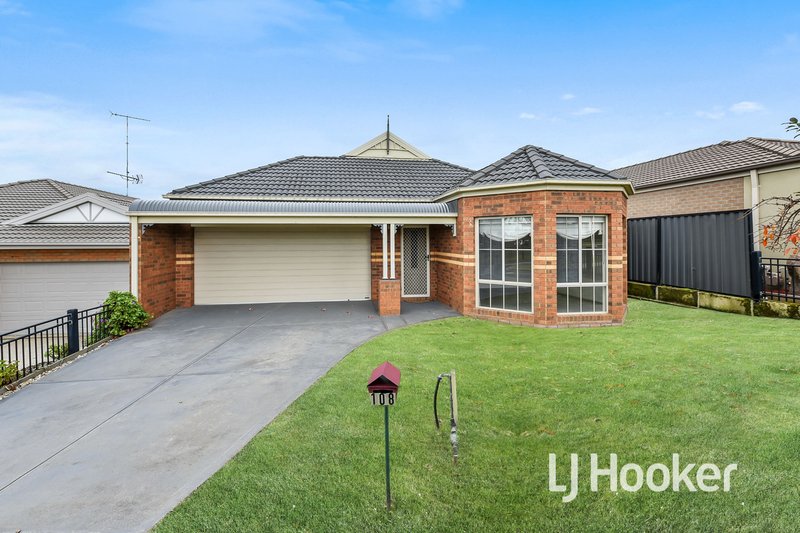 Photo - 108 Windermere Boulevard, Pakenham VIC 3810 - Image 13