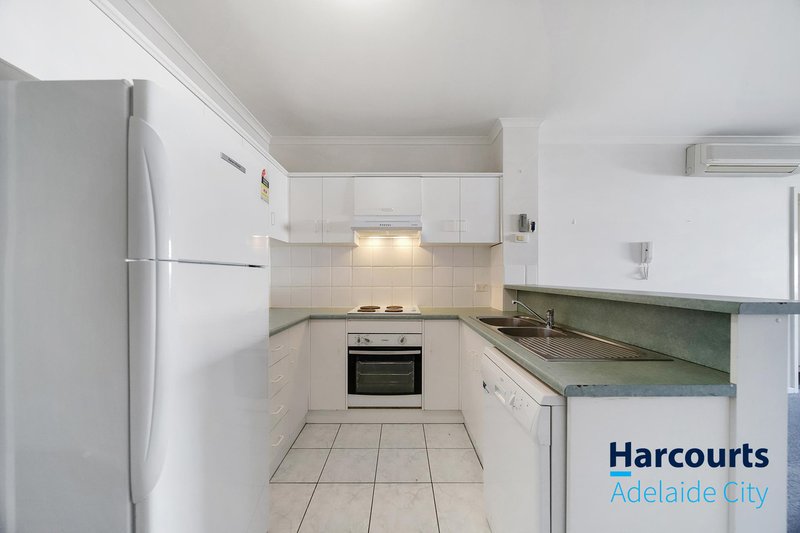 Photo - 10/81 Carrington Street, Adelaide SA 5000 - Image 4