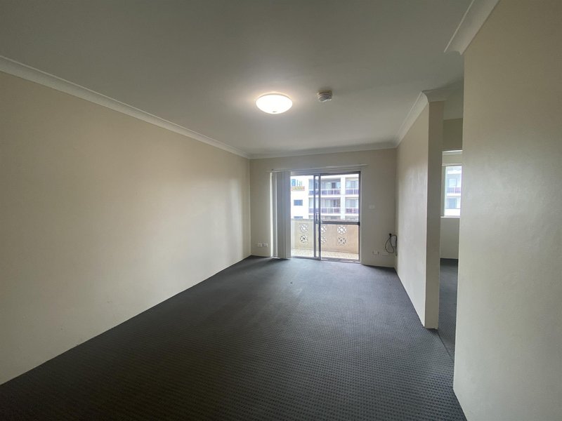 Photo - 10/81 Castlereagh Street, Liverpool NSW 2170 - Image 3