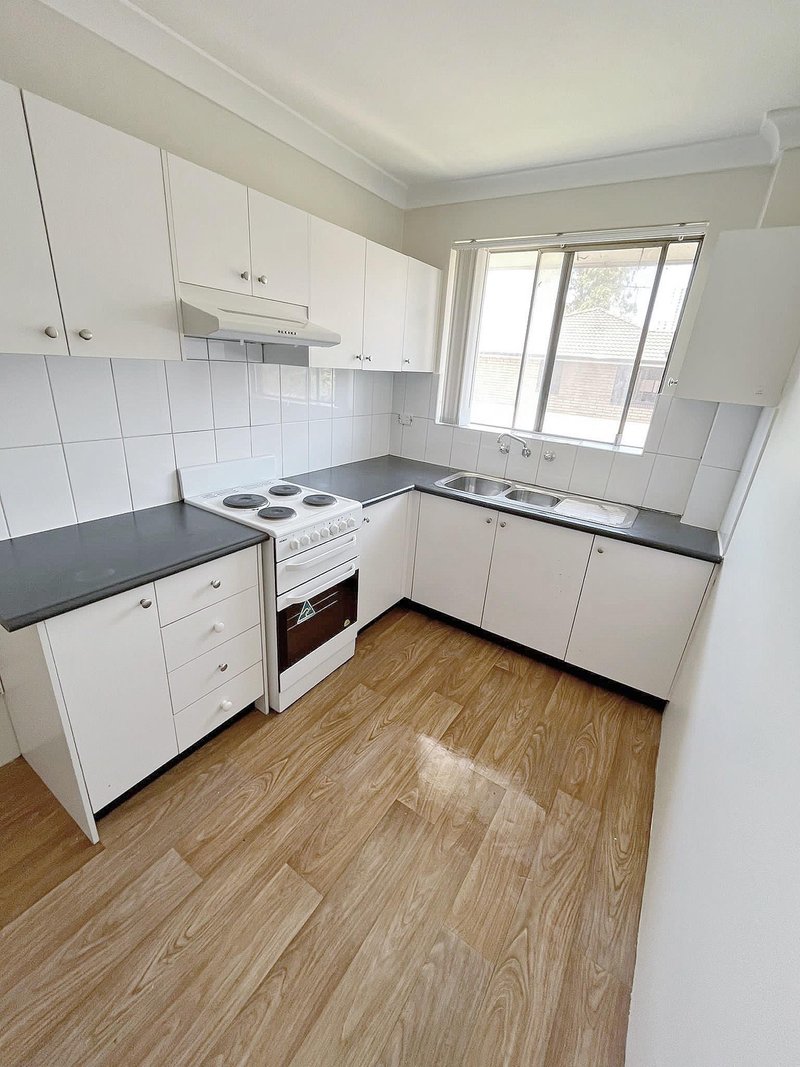 Photo - 10/81 Castlereagh Street, Liverpool NSW 2170 - Image 5