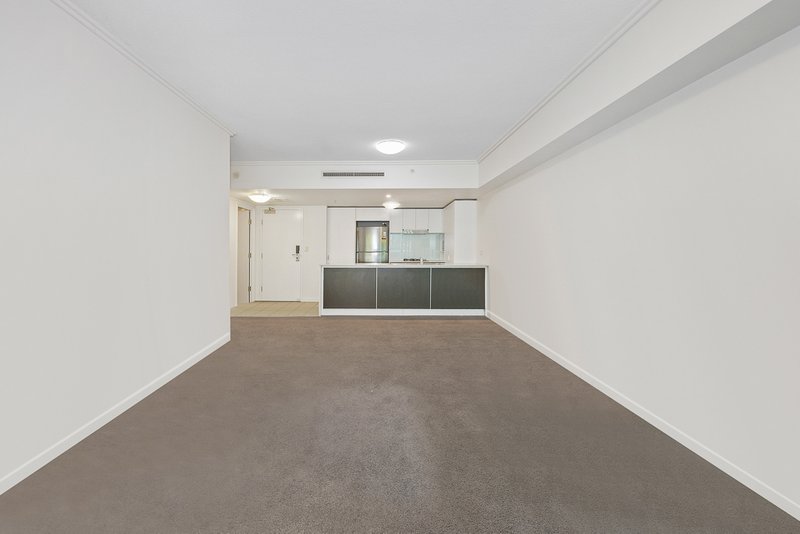 Photo - 108/108 Albert Street, Brisbane City QLD 4000 - Image 4