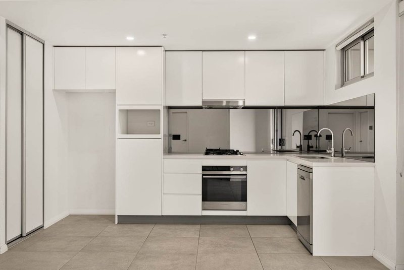 Photo - 108/108 Station Street, Wentworthville NSW 2145 - Image 3