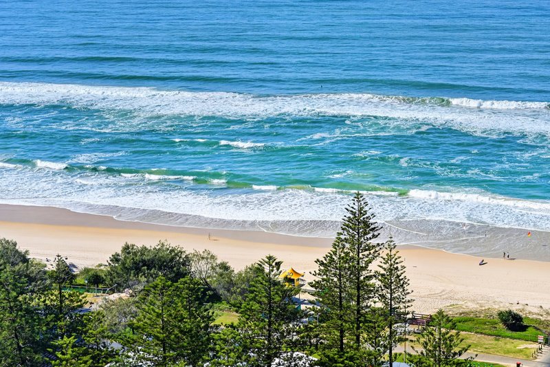 Photo - 108/18 Chelsea Avenue, Broadbeach QLD 4218 - Image 2