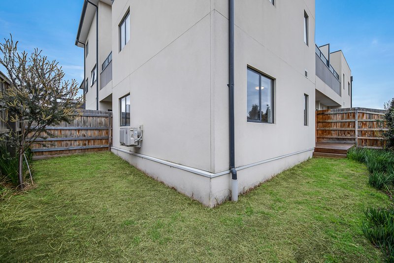 Photo - 108/213 Burwood Highway, Burwood East VIC 3151 - Image 9