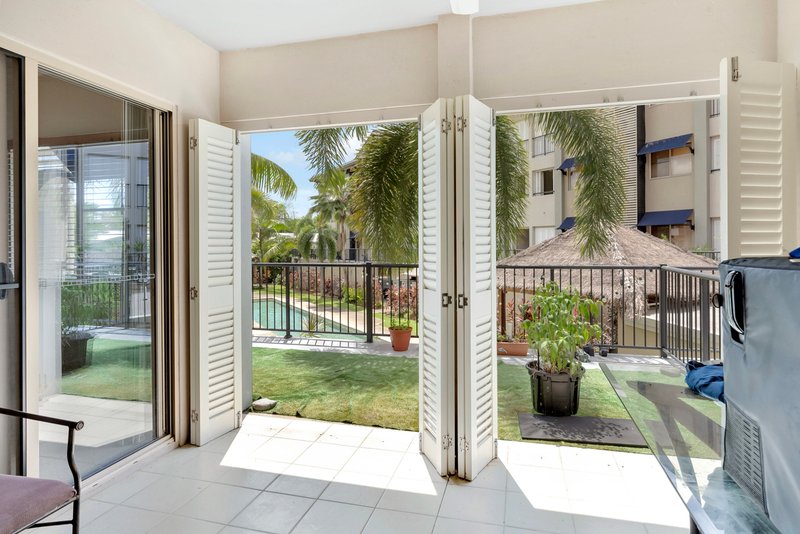 Photo - 108/22-24 Ward Street, Mooroobool QLD 4870 - Image 10