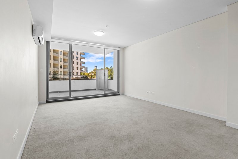 Photo - 108/24 Dressler Court, Merrylands NSW 2160 - Image 8