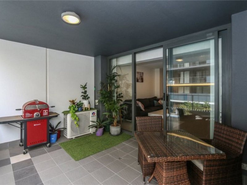 Photo - 108/311 Hay Street, East Perth WA 6004 - Image 10