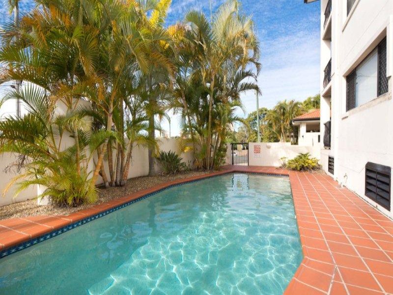 Photo - 10/84 High Street, Southport QLD 4215 - Image 2