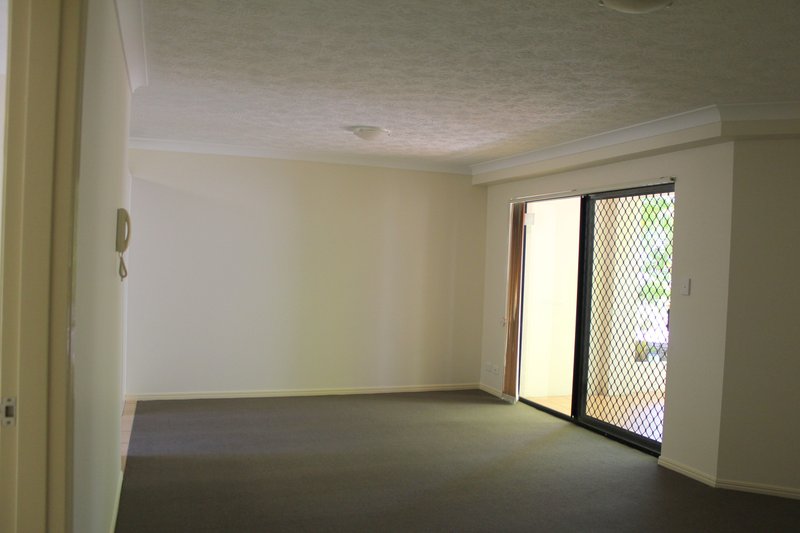 Photo - 10/84 High Street, Southport QLD 4215 - Image 4