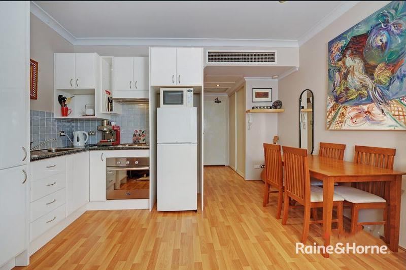 Photo - 108/75-79 Jersey Street, Hornsby NSW 2077 - Image 2