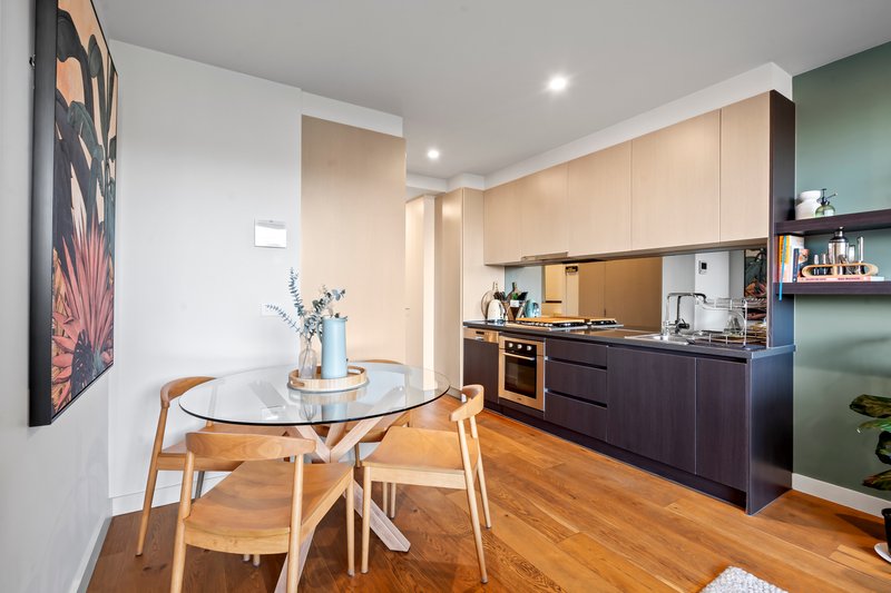 Photo - 108/81 Warrigal Road, Mentone VIC 3194 - Image 2