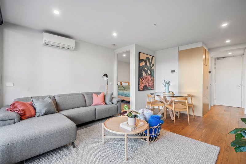 Photo - 108/81 Warrigal Road, Mentone VIC 3194 - Image 5