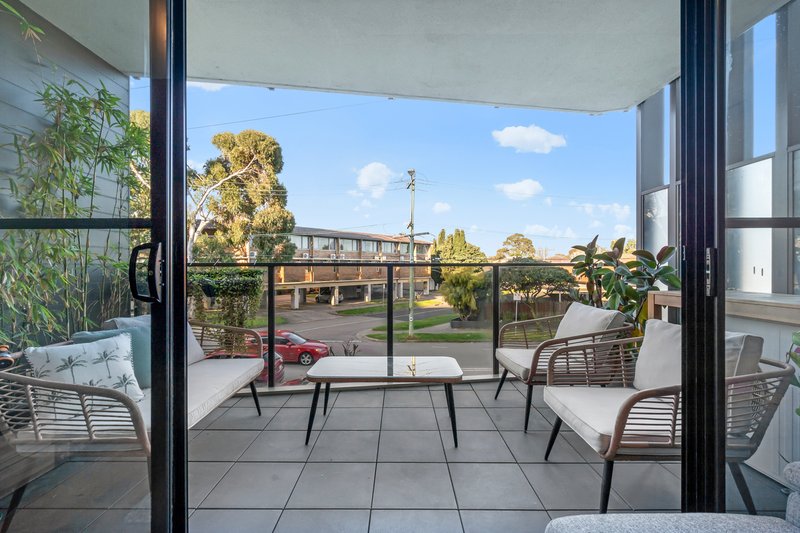 Photo - 108/81 Warrigal Road, Mentone VIC 3194 - Image 10