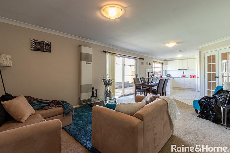 Photo - 108B Sydney Road, Kelso NSW 2795 - Image 5