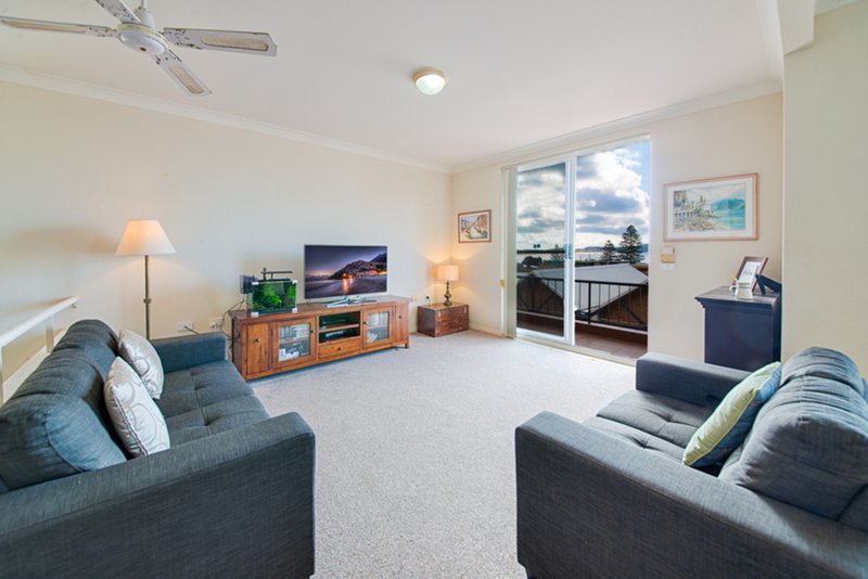 Photo - 10/9-11 Cadell Street, Terrigal NSW 2260 - Image 3