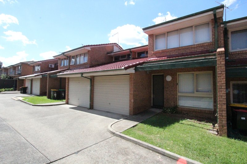 Photo - 10/9-11 Thelma Street, Lurnea NSW 2170 - Image 1