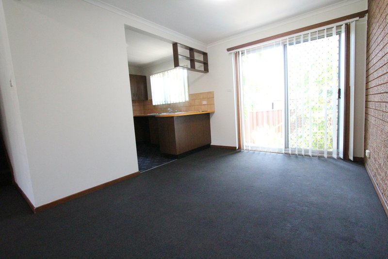 Photo - 10/9-11 Thelma Street, Lurnea NSW 2170 - Image 3