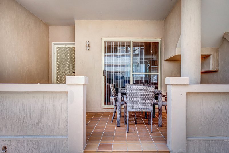 Photo - 10/9-13 Junction Road, Terrigal NSW 2260 - Image 6