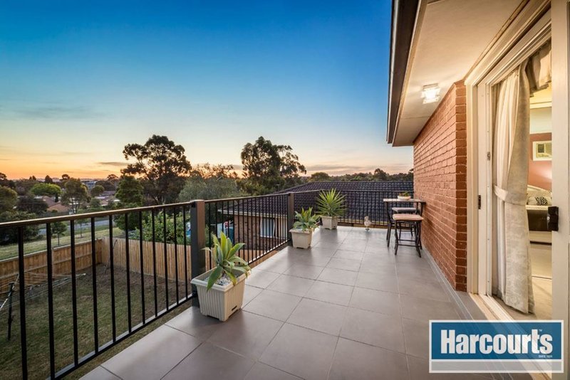 Photo - 109 Alderford Drive, Wantirna VIC 3152 - Image 3