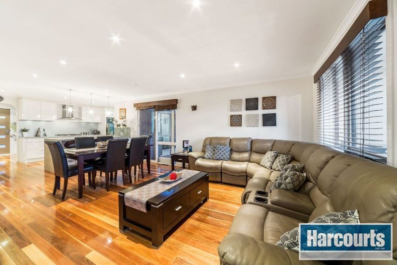 Photo - 109 Alderford Drive, Wantirna VIC 3152 - Image 9