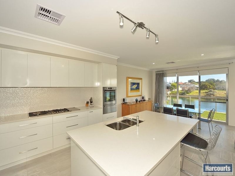 Photo - 109 Avocet Island Quay, Wannanup WA 6210 - Image 6