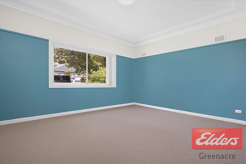 Photo - 109 Banksia Road, Greenacre NSW 2190 - Image 4