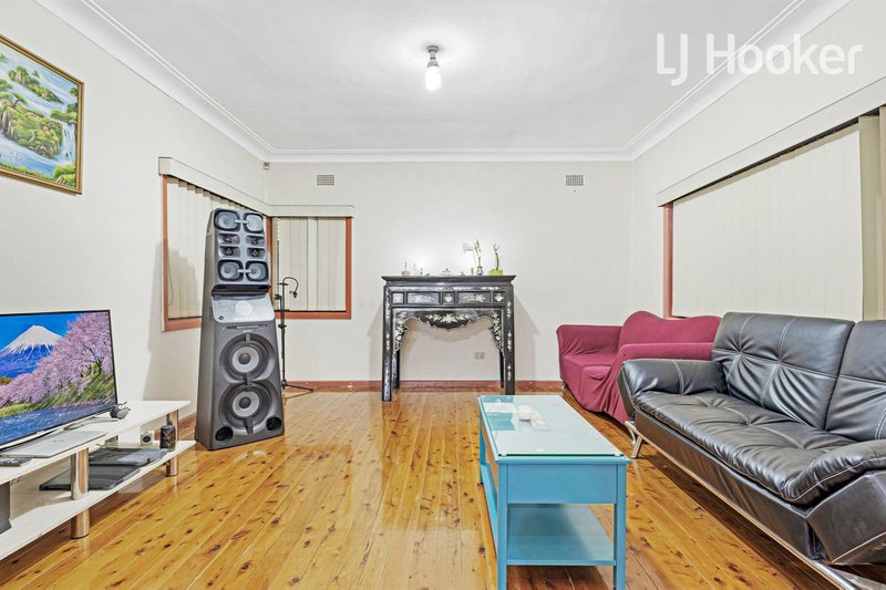 Photo - 109 Boyd St , Cabramatta West NSW 2166 - Image 7