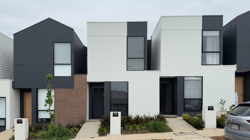 Photo - 109 Buchanan Drive, Woodforde SA 5072 - Image 2