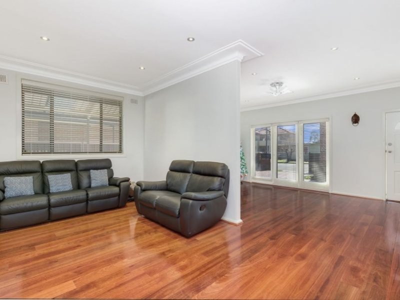 Photo - 109 Cardwell Street, Canley Vale NSW 2166 - Image 4