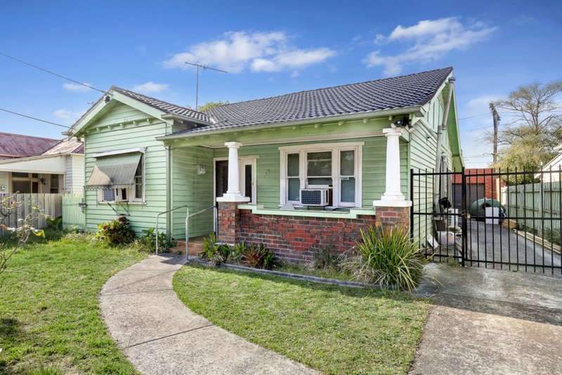 109 Carlisle Crescent, Hughesdale VIC 3166