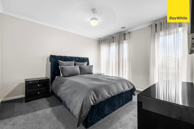 Photo - 109 Claret Ash Boulevard, Harkness VIC 3337 - Image 2