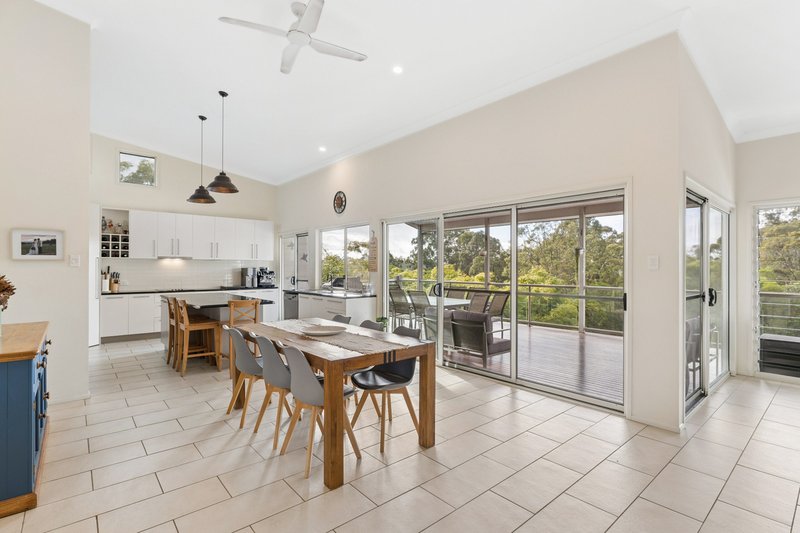 Photo - 109 Corvus Drive, Cashmere QLD 4500 - Image 6